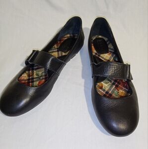 Born Black Leather Flats